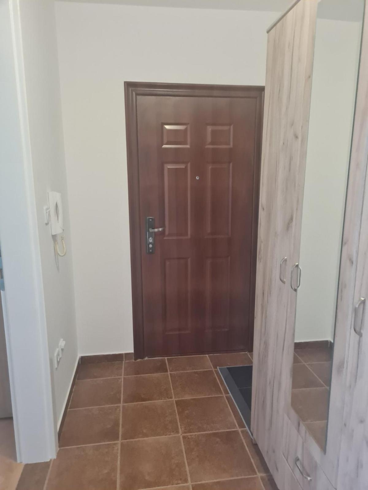Apartment California