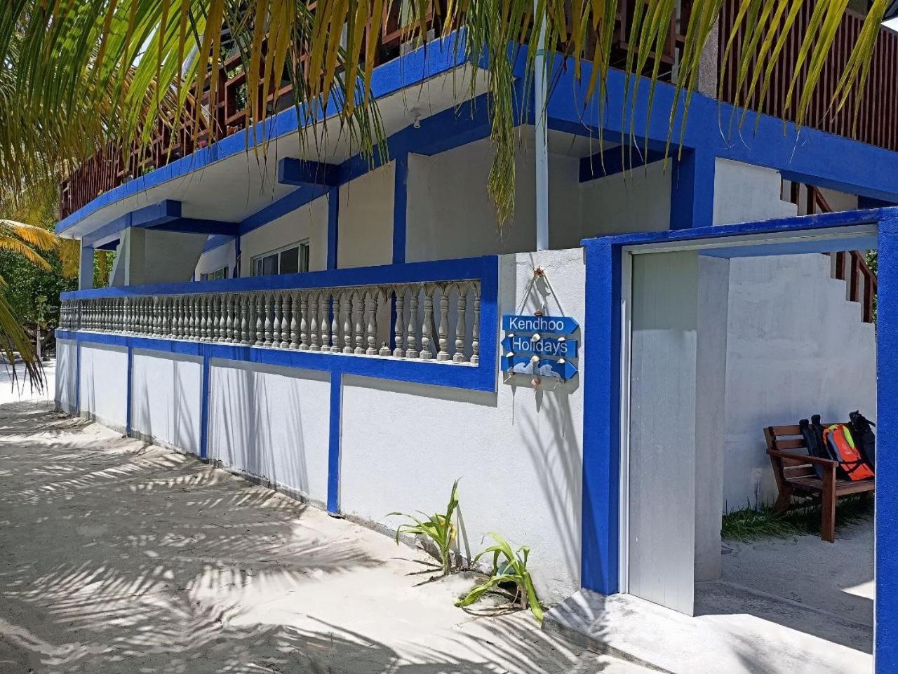 Kendhoo holidays