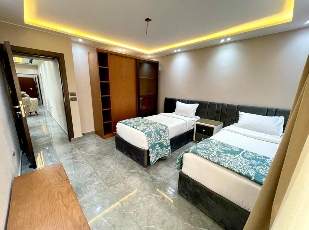 القاهرة كورنيش النيل ابراج المعادي ستار Cairo - Maadi Star Towers