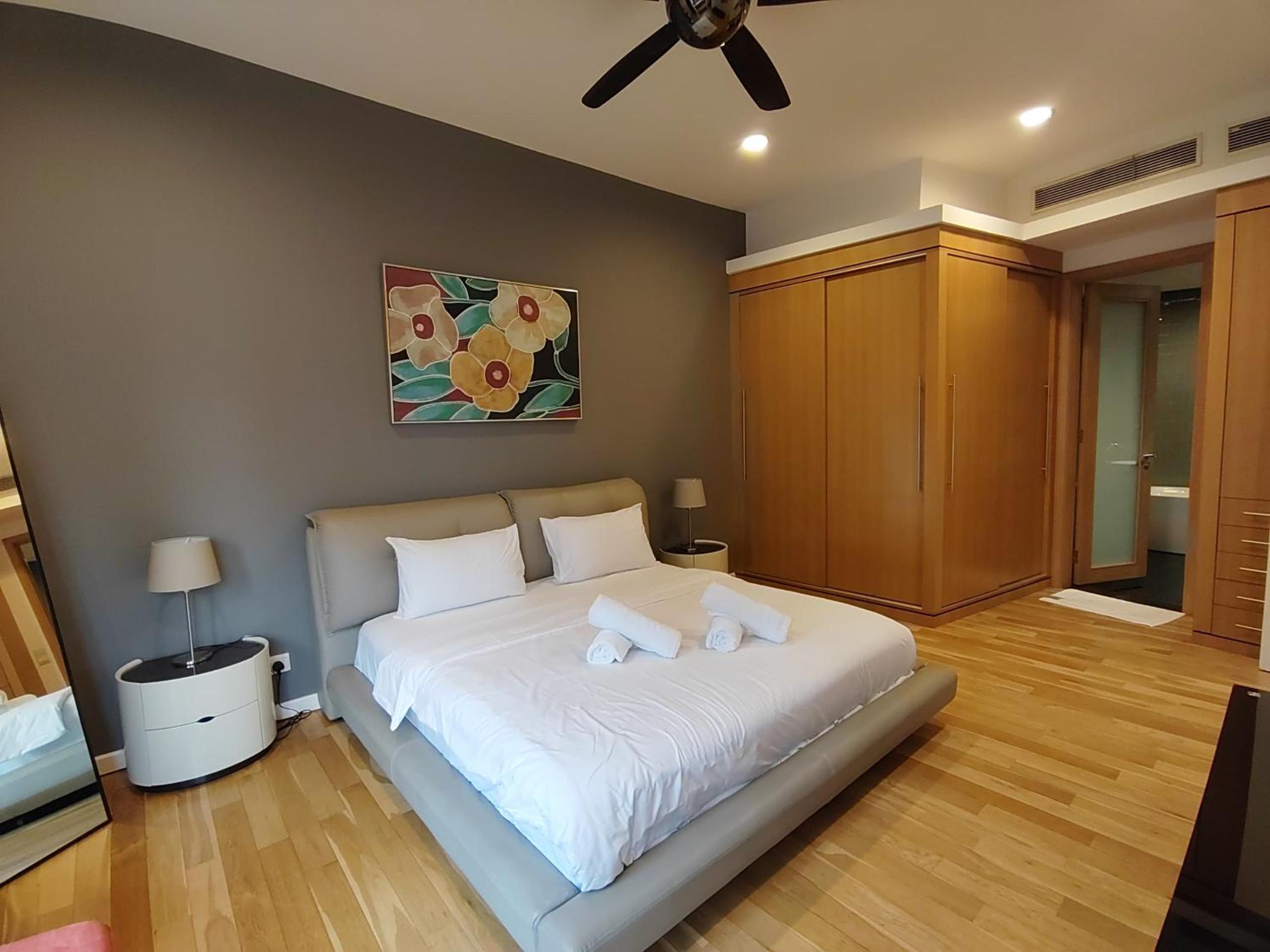 Stylish Large 3guests 1br St Mary Residences
