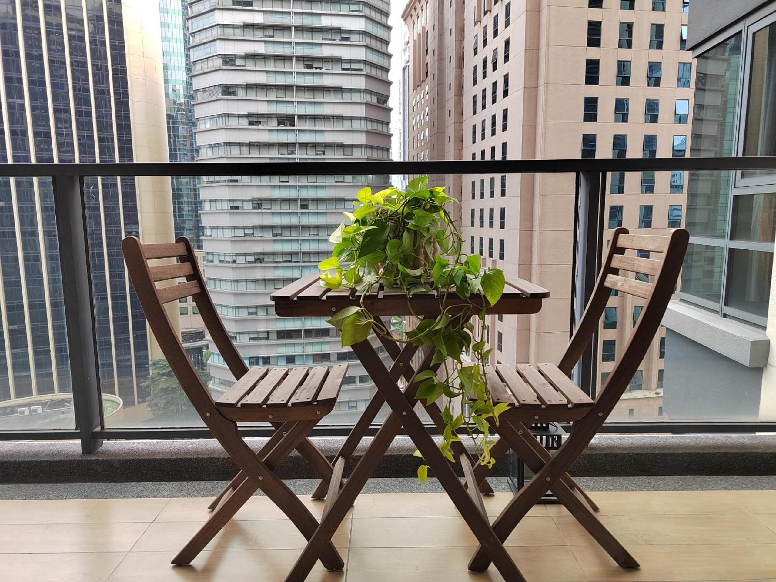 Stylish Large 3guests 1br St Mary Residences