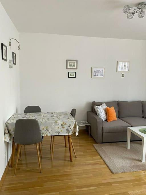 Apartment Lomea NADA