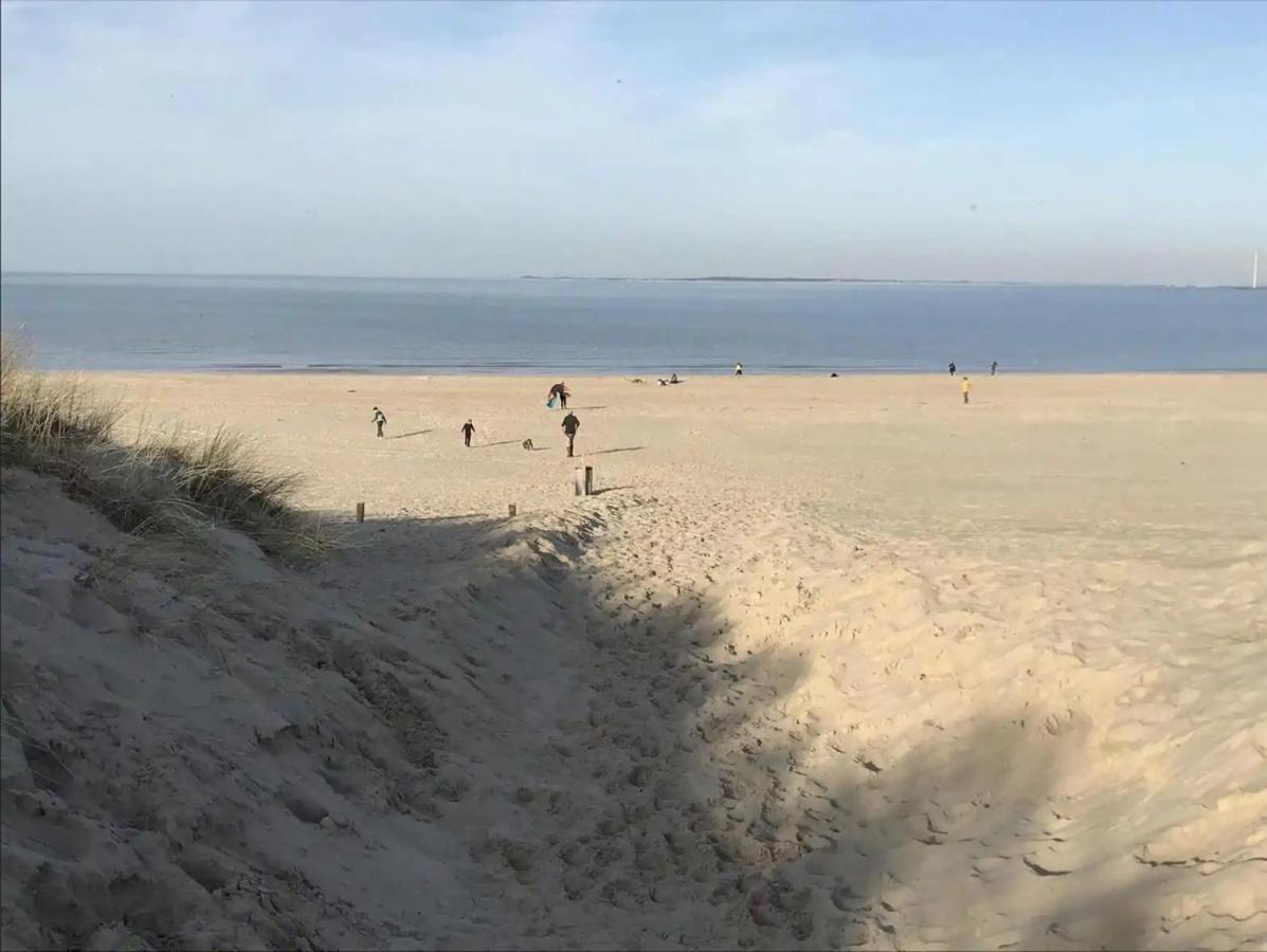 Huis aan de vijver view 2