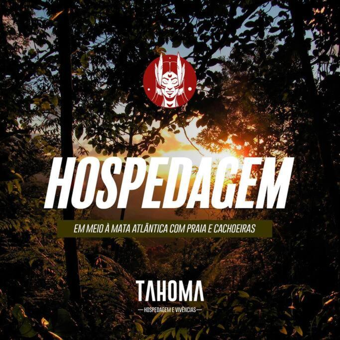 Tahoma Chale Rustico côr Café e vermelho Prumirim Paraiso
