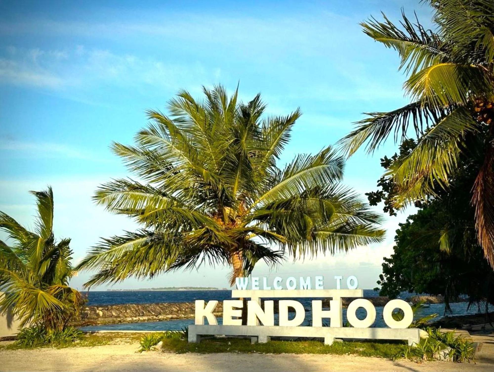 Kendhoo holidays