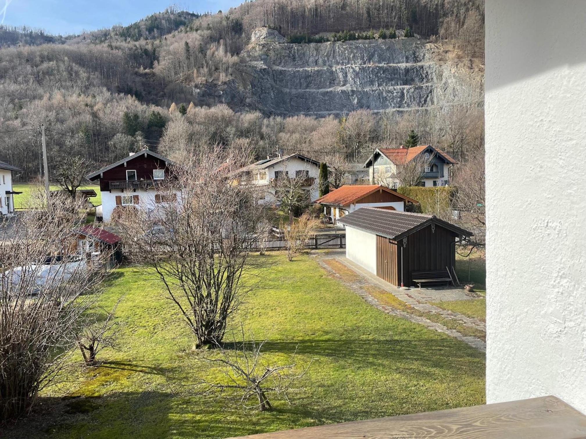 Haus KaiserInn - komfortable Wohnung 82 qm TOP ausgestattet, 2 Schlafzimmer mit Balkon und Bergblick