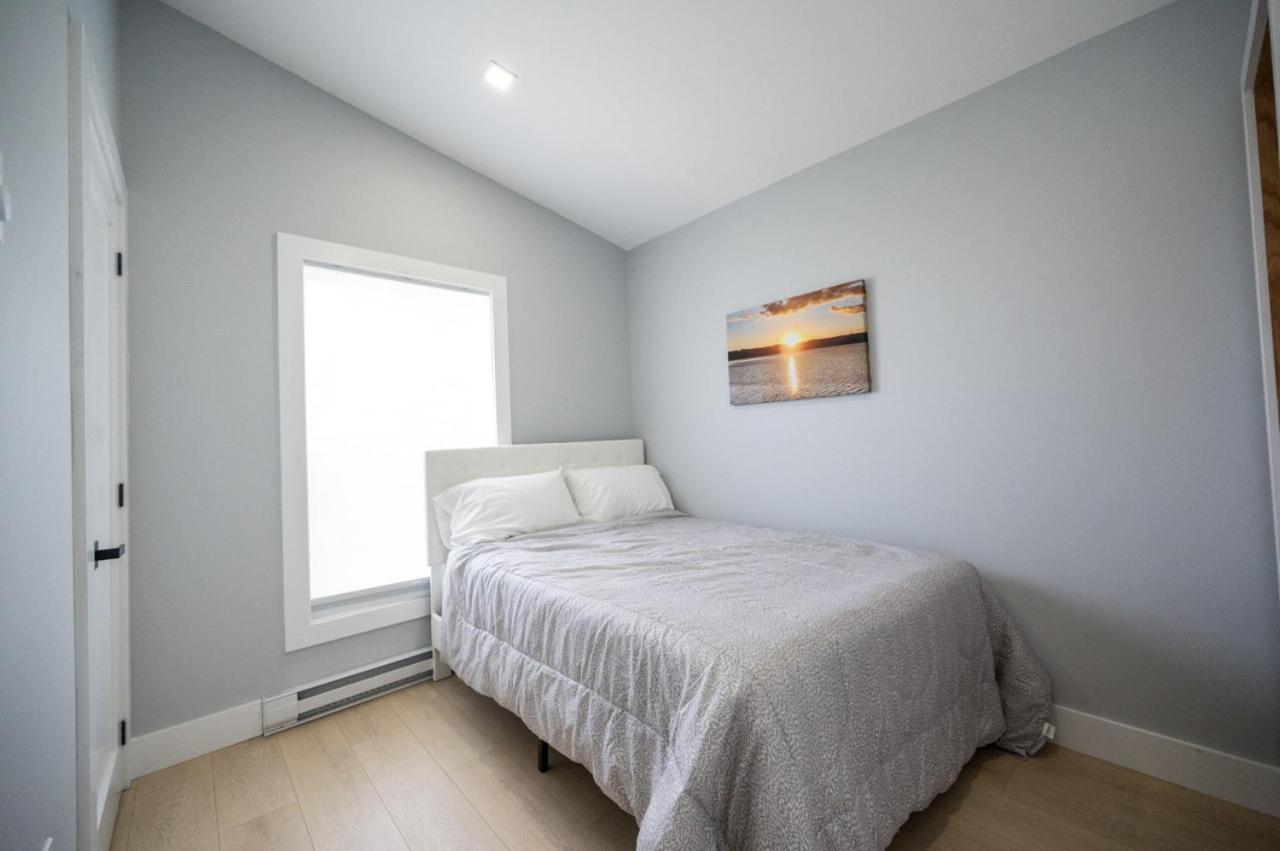The Dockside Suite