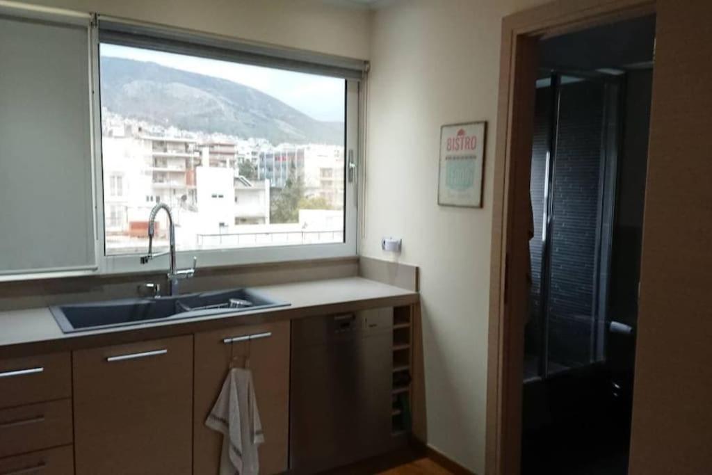 Top roof luxury studio near metro!