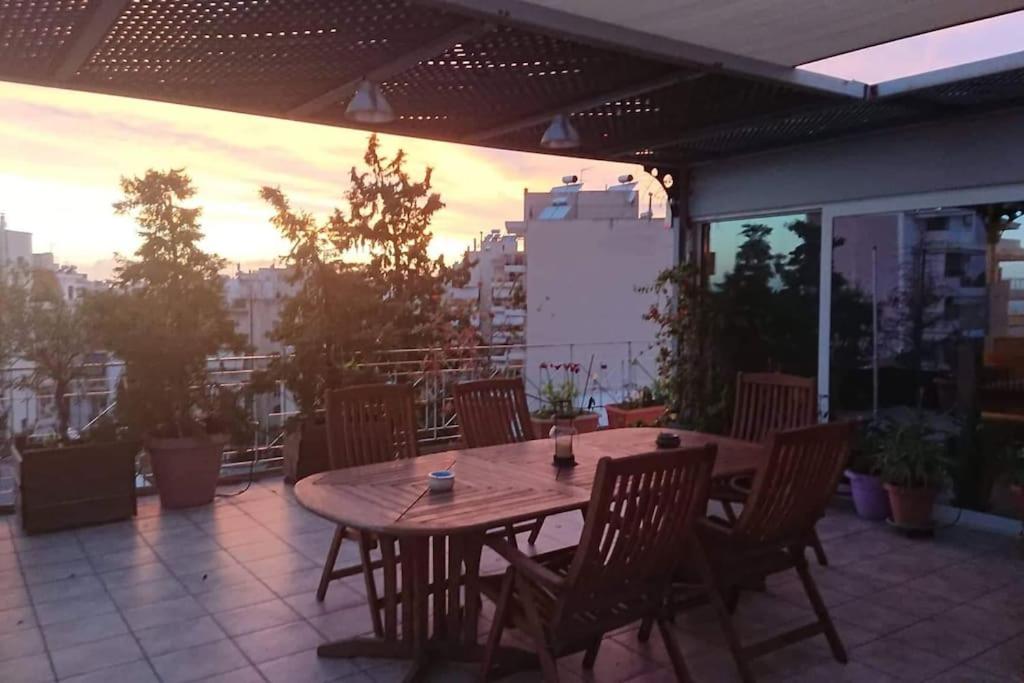 Top roof luxury studio near metro!
