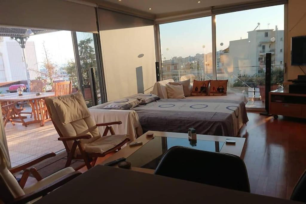 Top roof luxury studio near metro!
