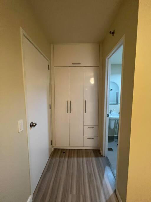 Spacious 2BR at IT Park w Pool & Stream video view 2