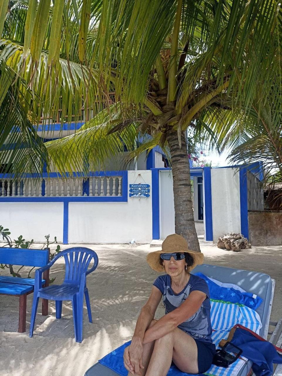 Kendhoo holidays