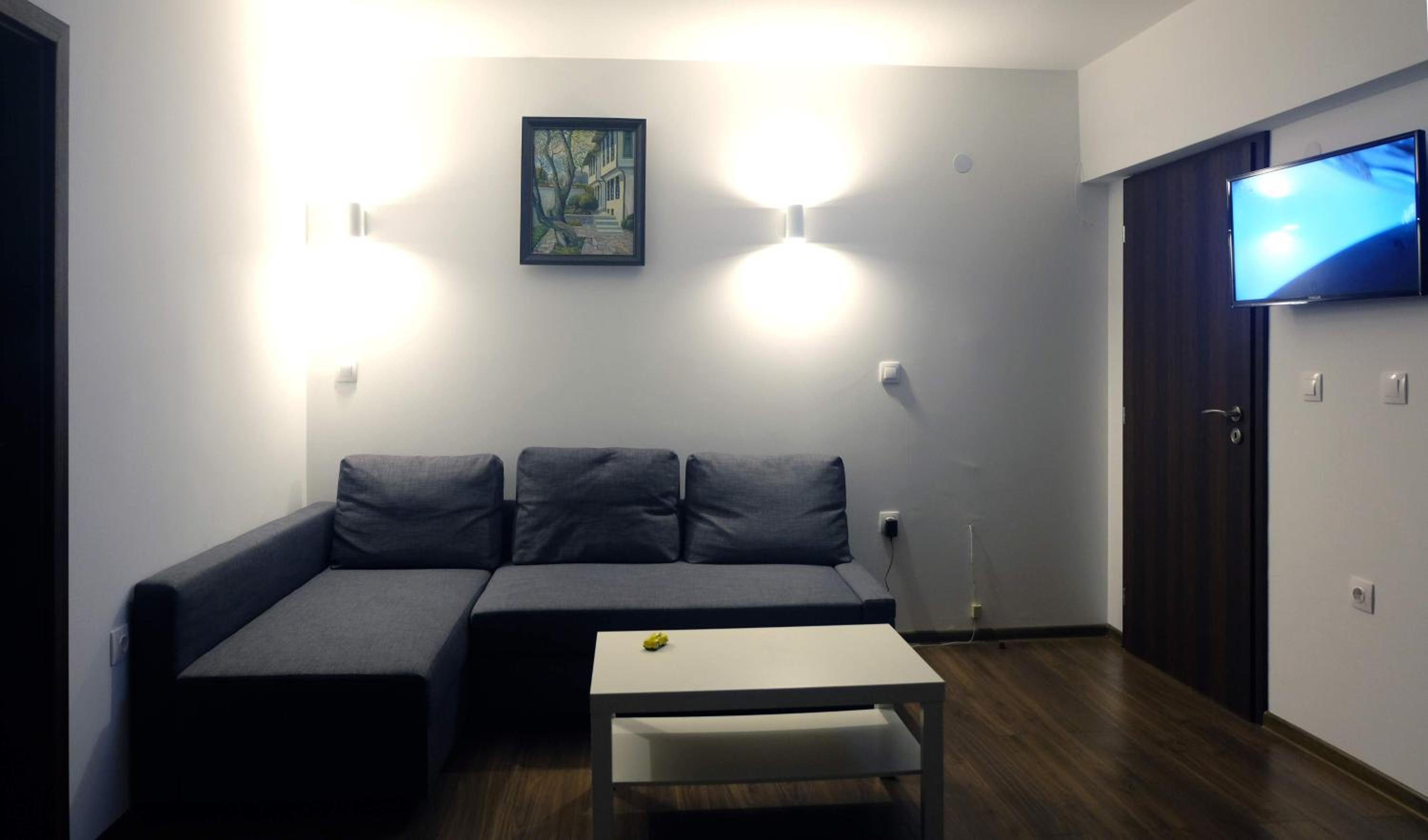 Apartment Friends view 3