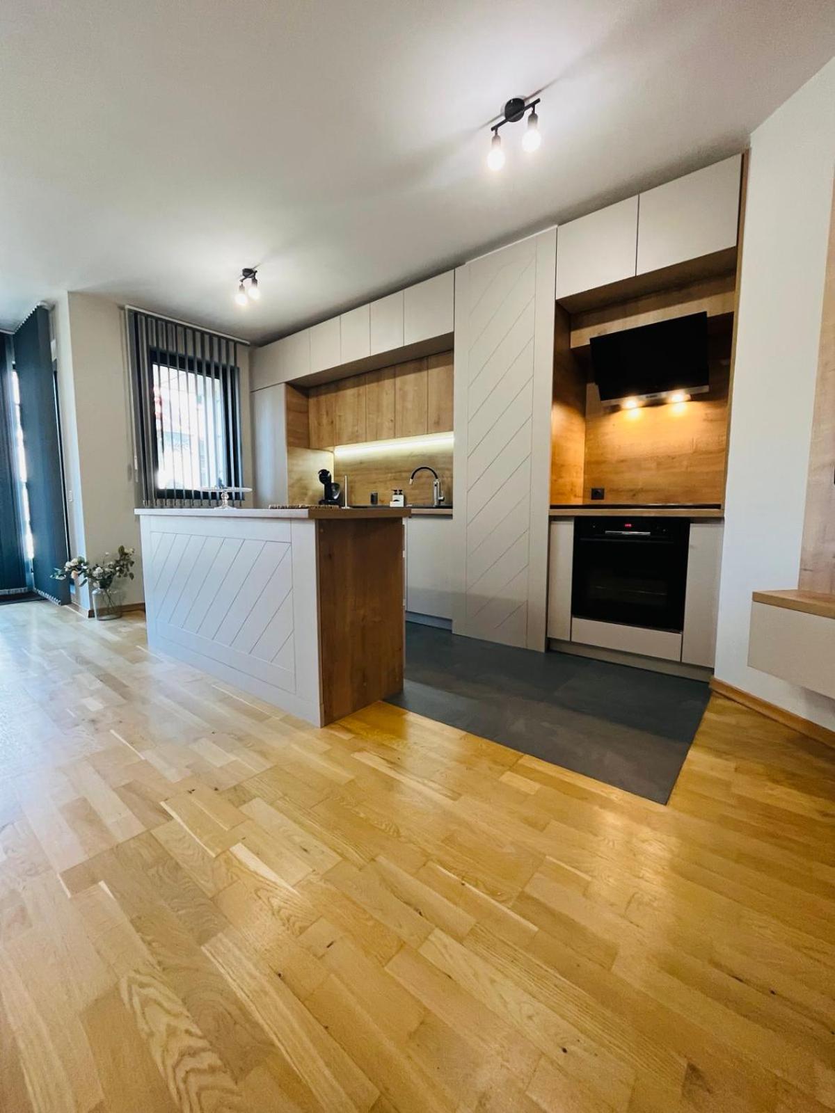 FREESIA apartment with underground parking