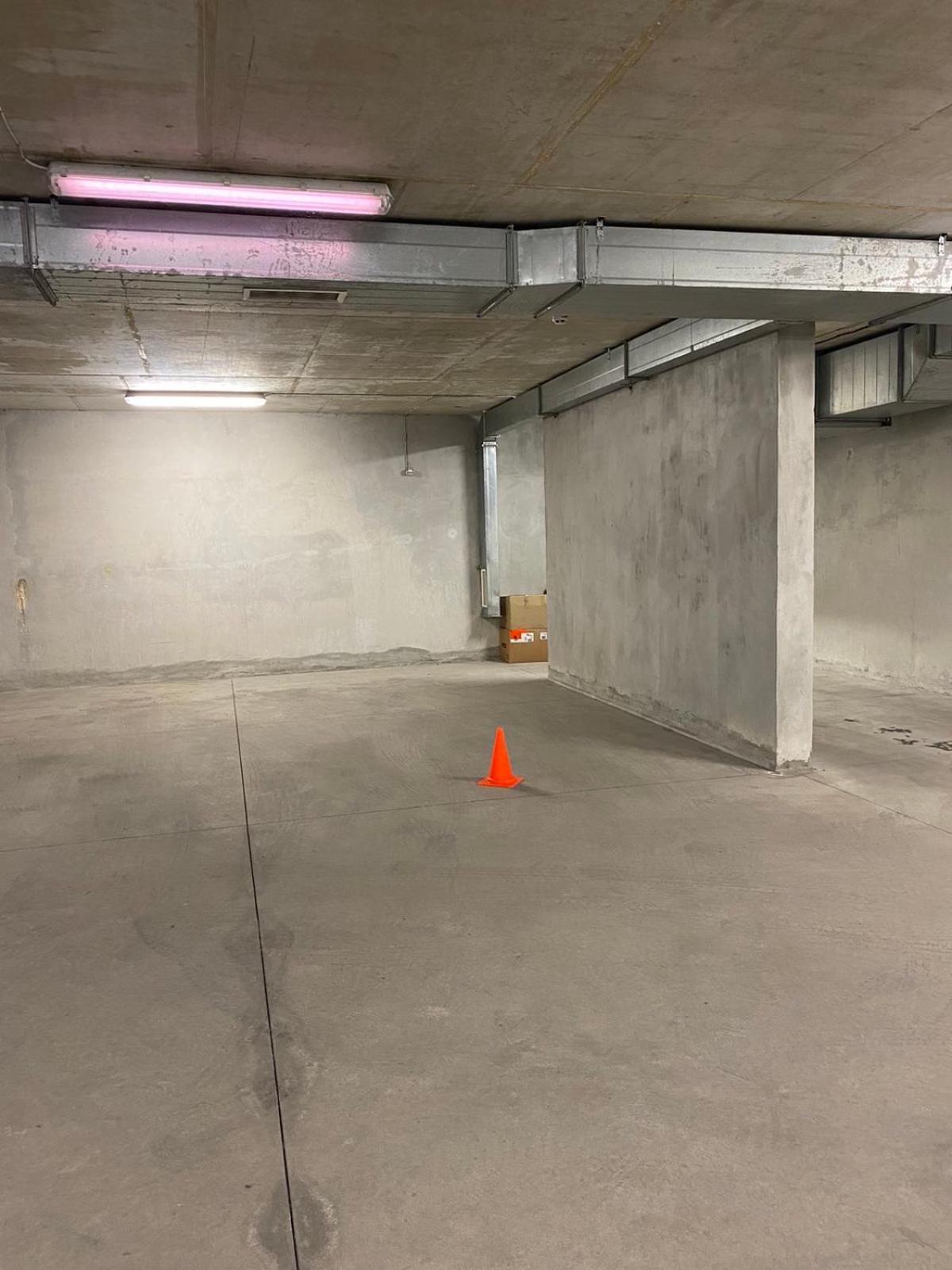 FREESIA apartment with underground parking