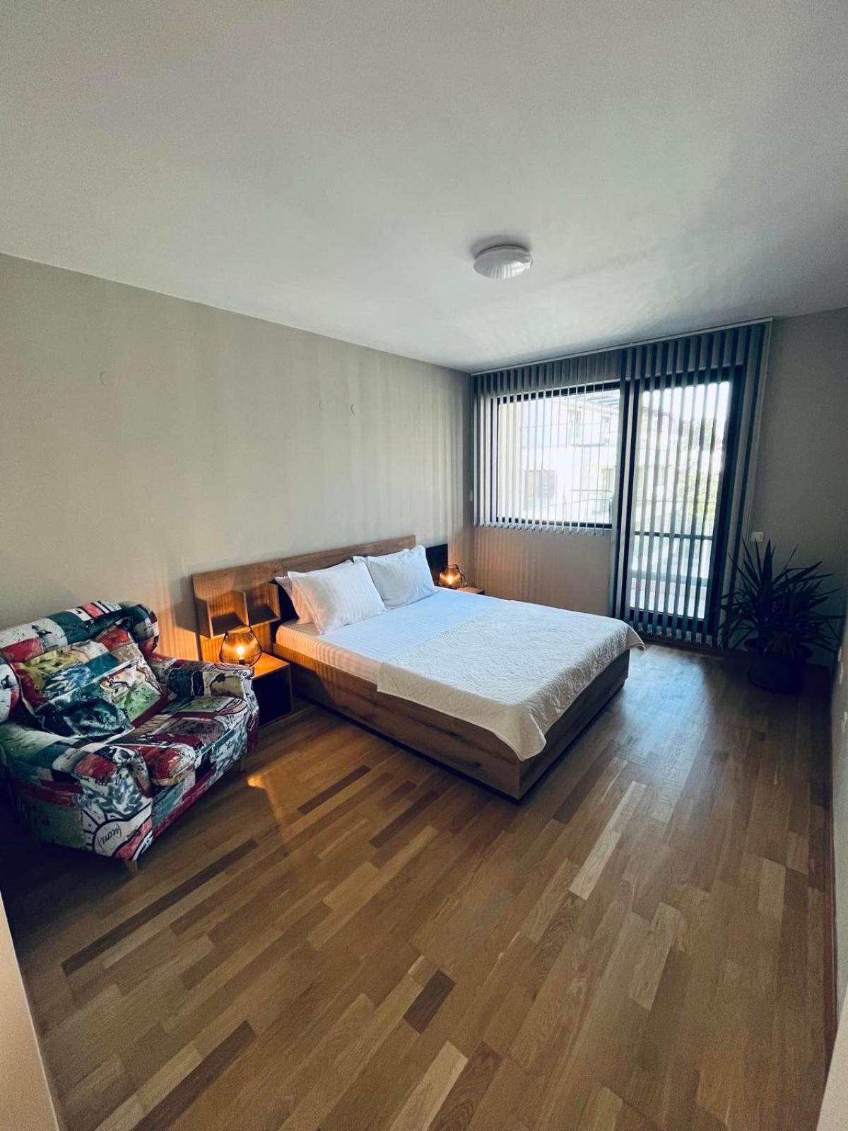 FREESIA apartment with underground parking