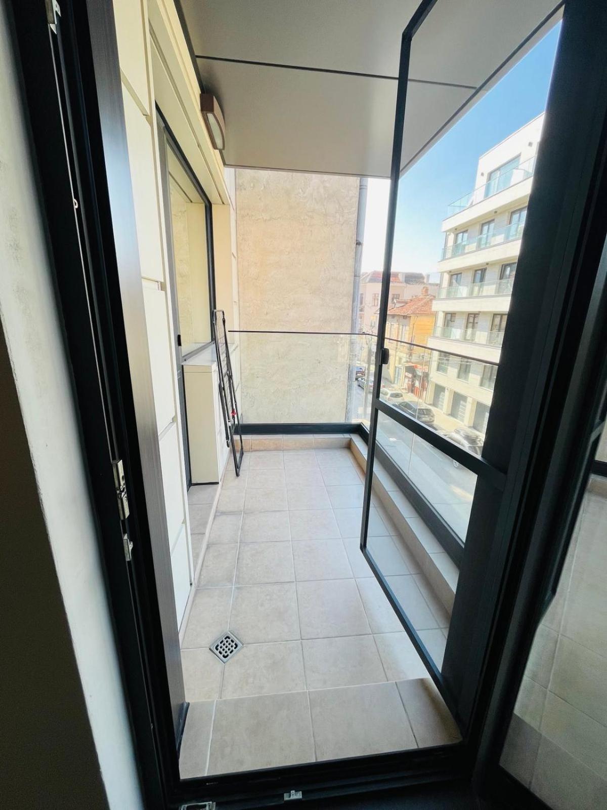 FREESIA apartment with underground parking
