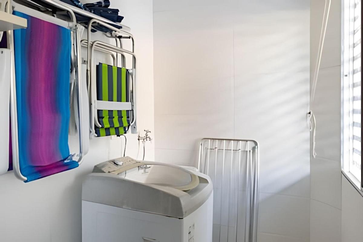 CASA PARIS · piscina aquecida, em condomínio, 4 suítes maravilhosa