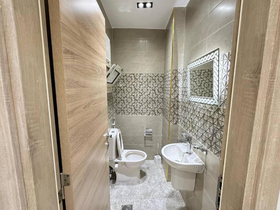 New Apartment in Pyramids Gardens Area of Cairo