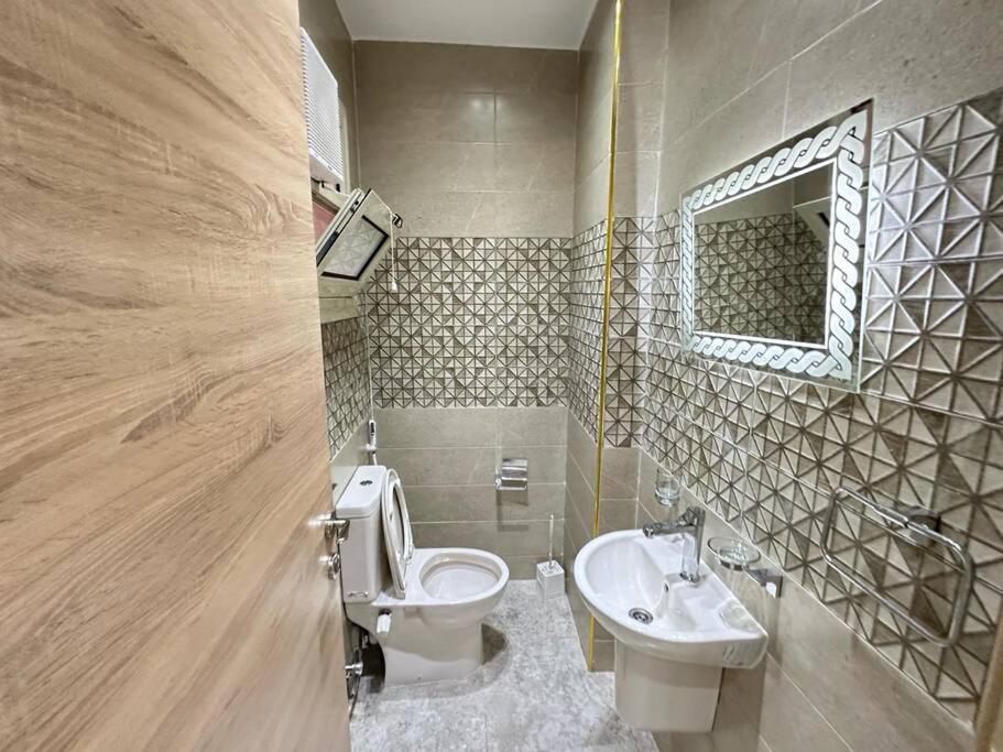 New Apartment in Pyramids Gardens Area of Cairo