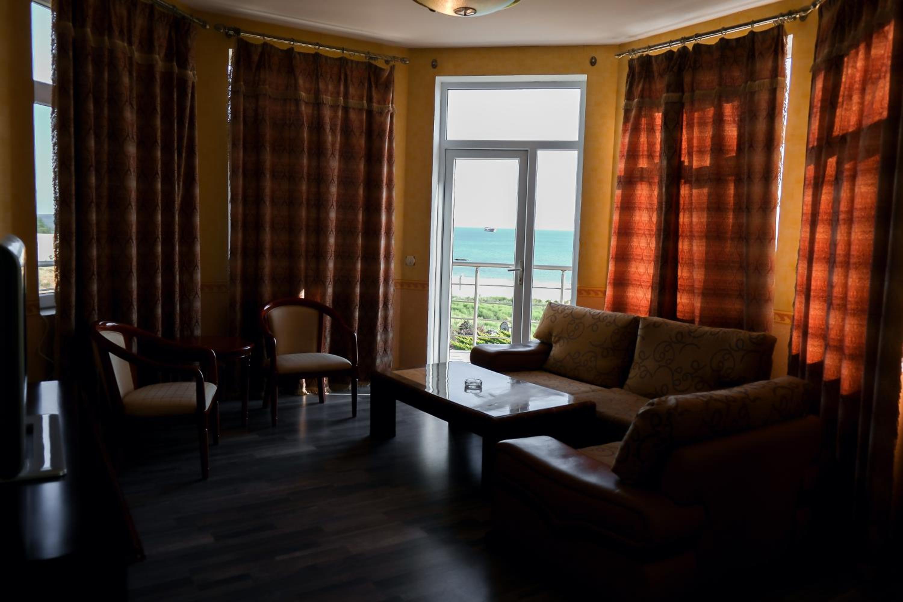 Xazri Villa Sea Side