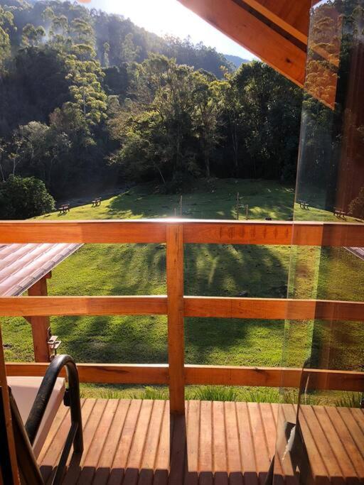 Refugio Vitoria - Cabana Privativa no Vale Europeu