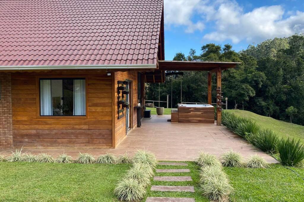 Refugio Vitoria - Cabana Privativa no Vale Europeu