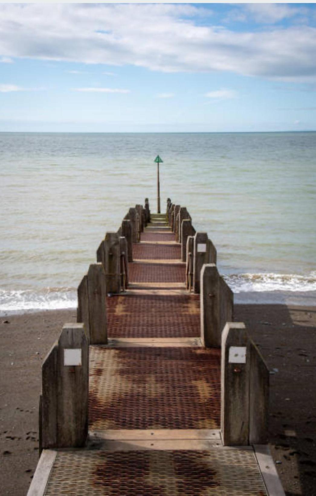 Gorgeous Sea Viev 3 Bedroom Delta Bromley Deluxe view 3
