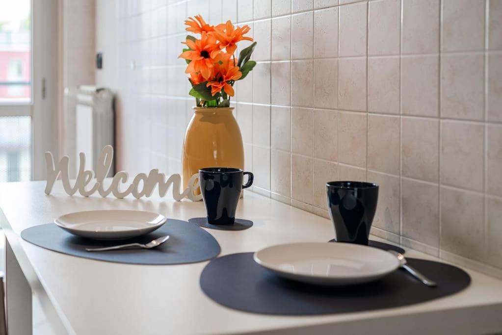 Near Duomo - Free Parking -Terrace - Metro - AC