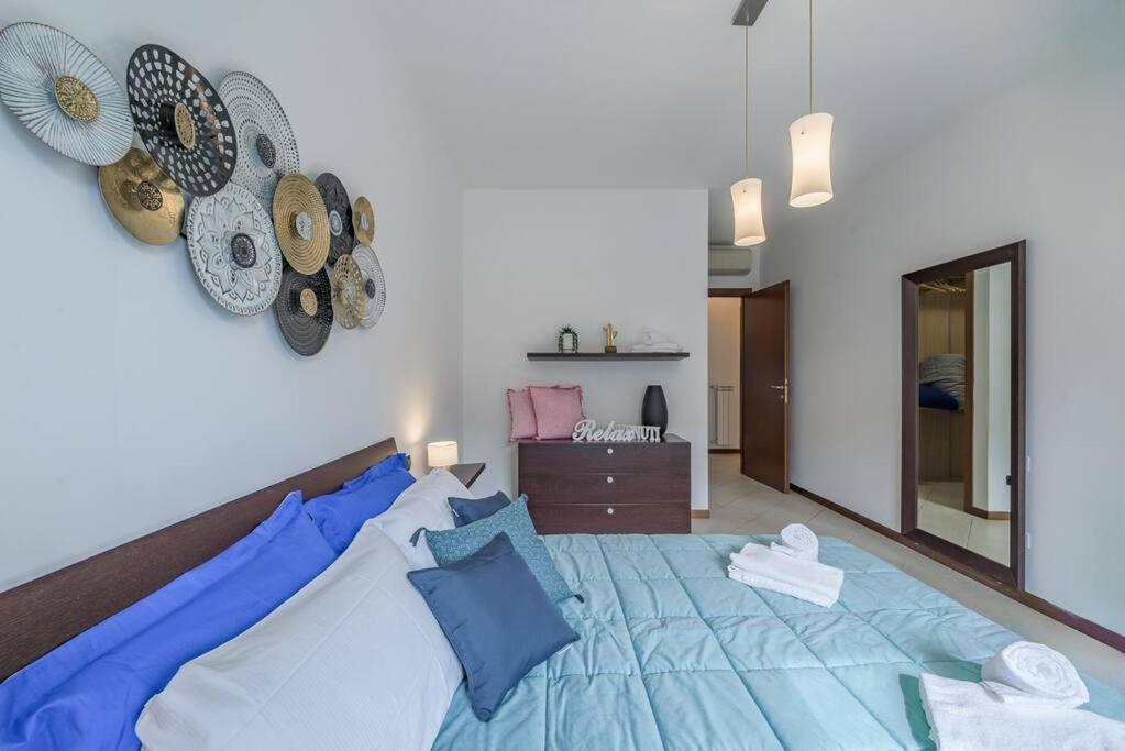Near Duomo - Free Parking -Terrace - Metro - AC