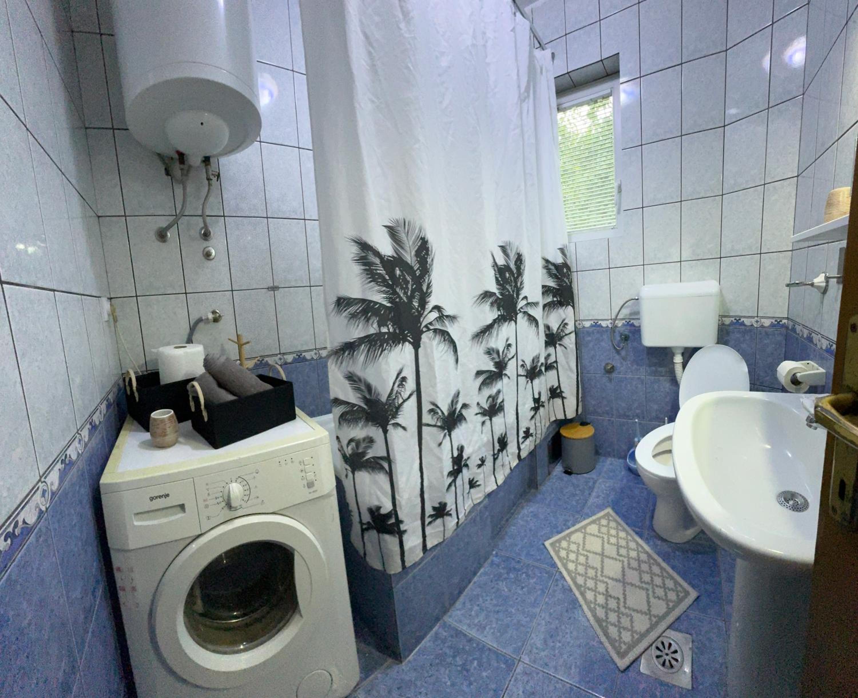 Photo 9