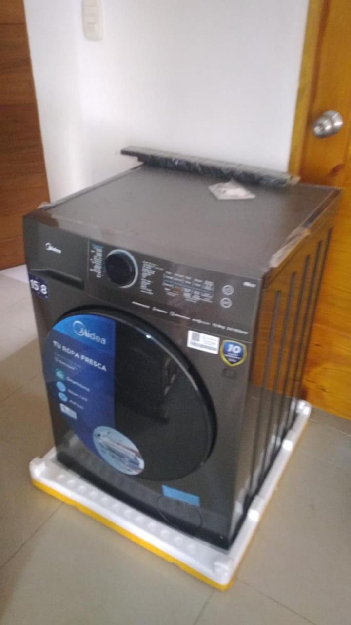 Apartamento con piscina, autopista de San Isidro