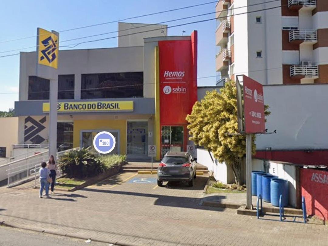 Quarto em AP