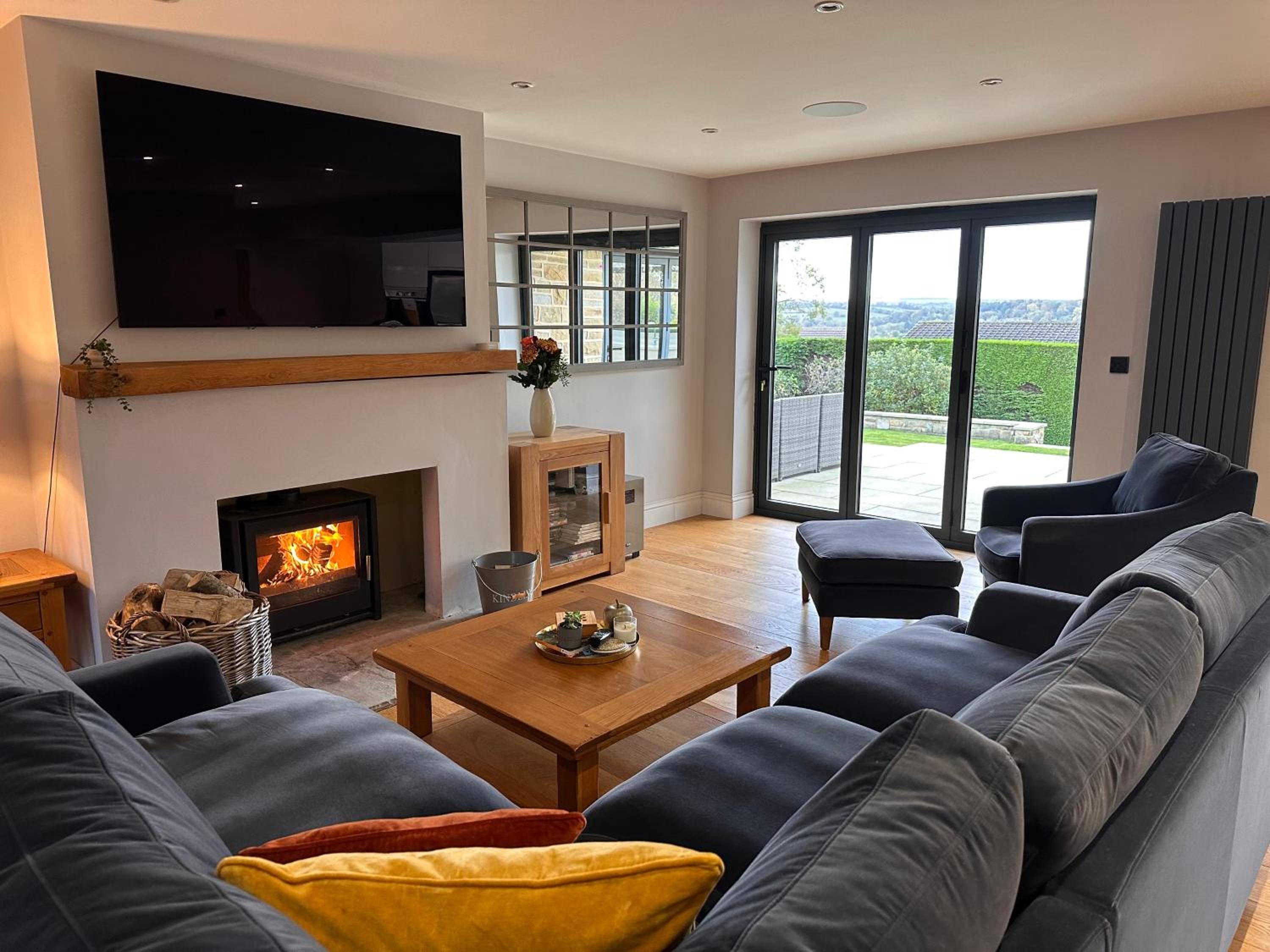 Spectre Hot Tub Retreat - Harrogate view 2