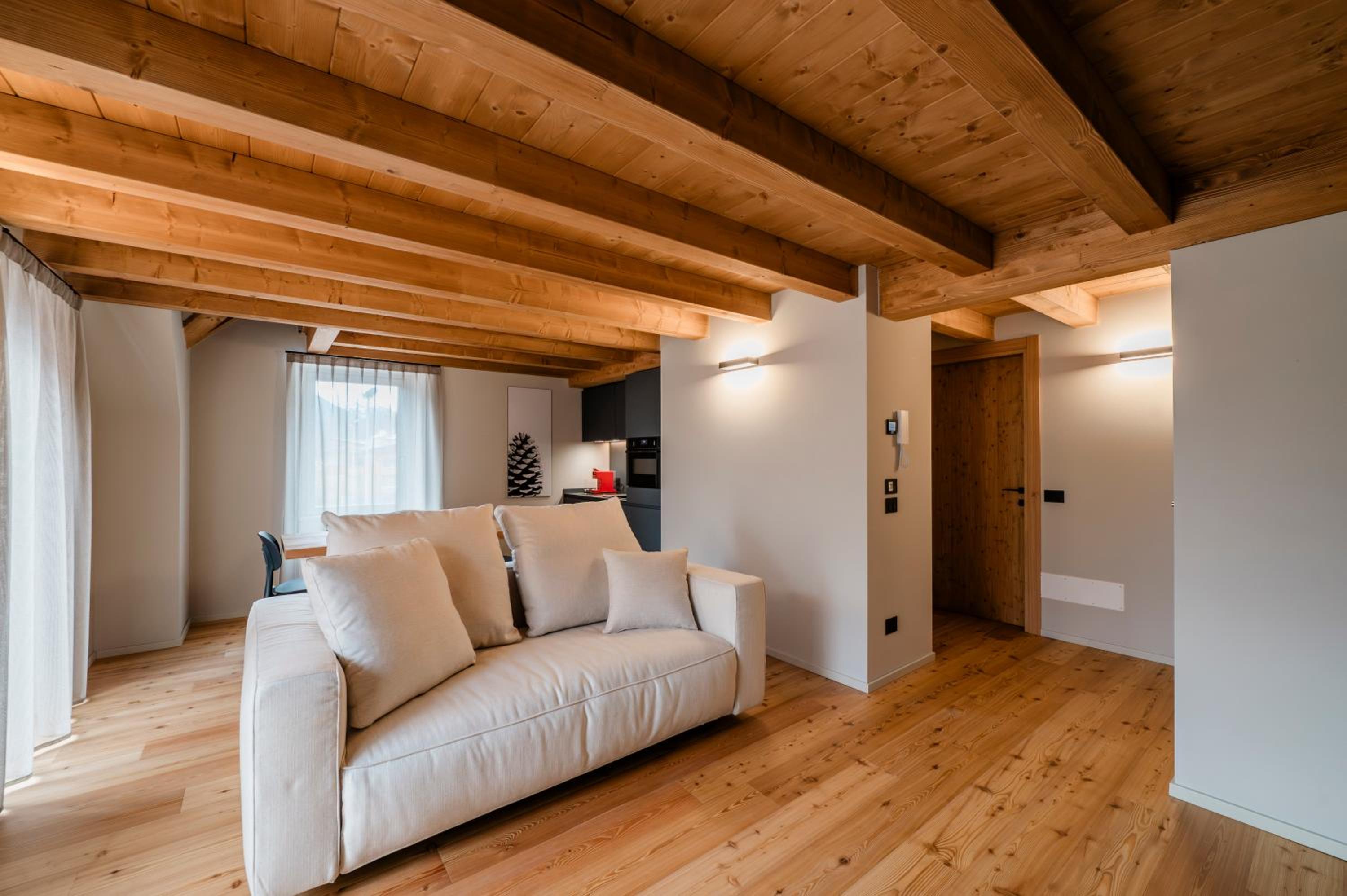 DALANIA MOUNTAIN APARTMENTS view 4