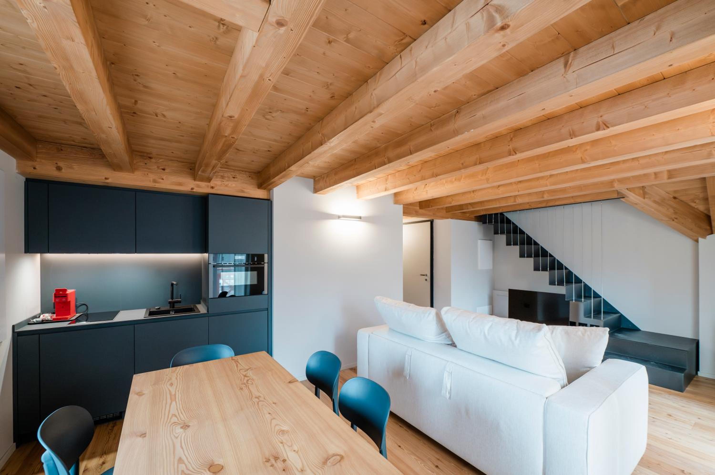 DALANIA MOUNTAIN APARTMENTS view 5