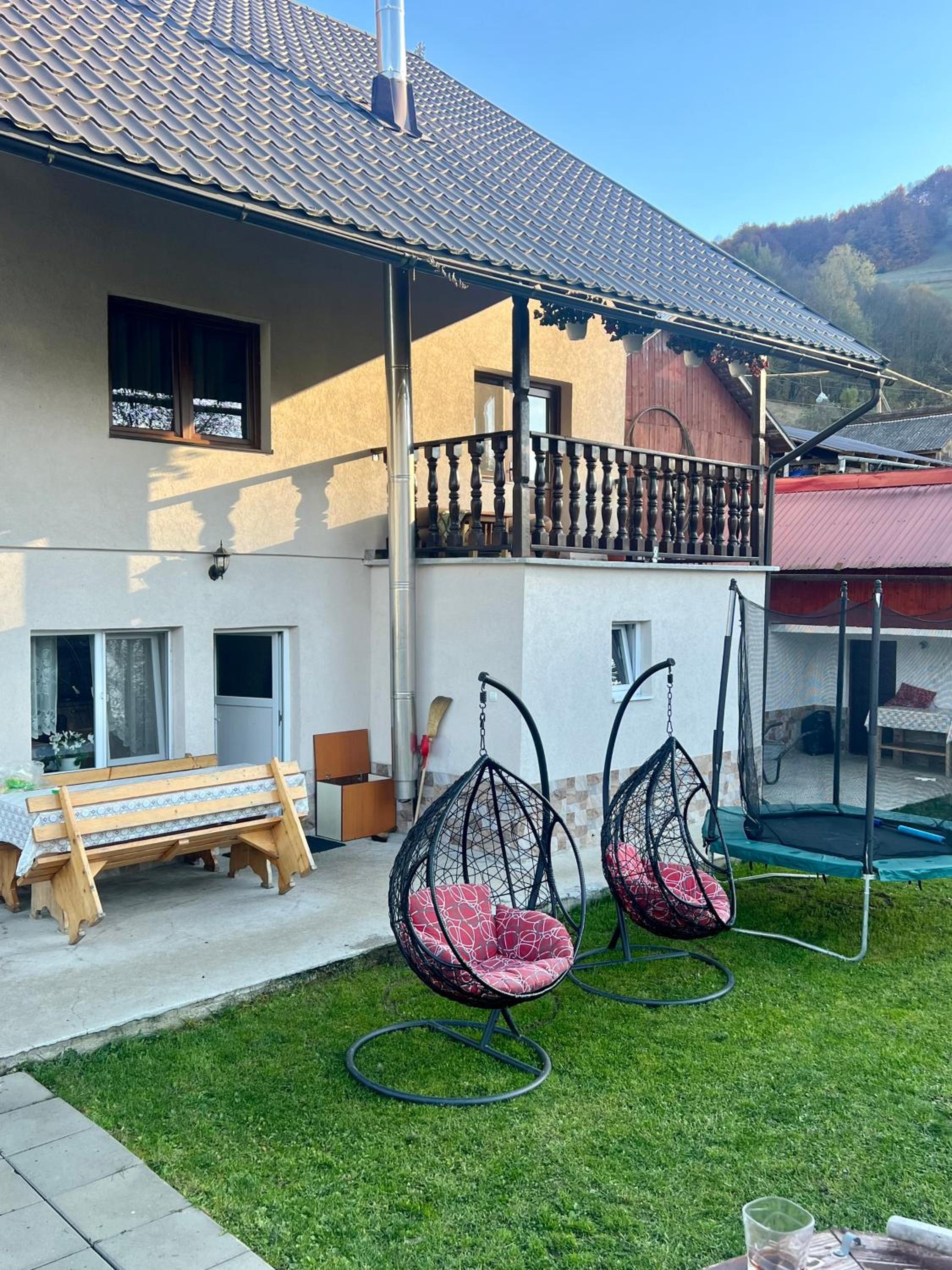 Cabana Baraj Apuseni Mountains view 4