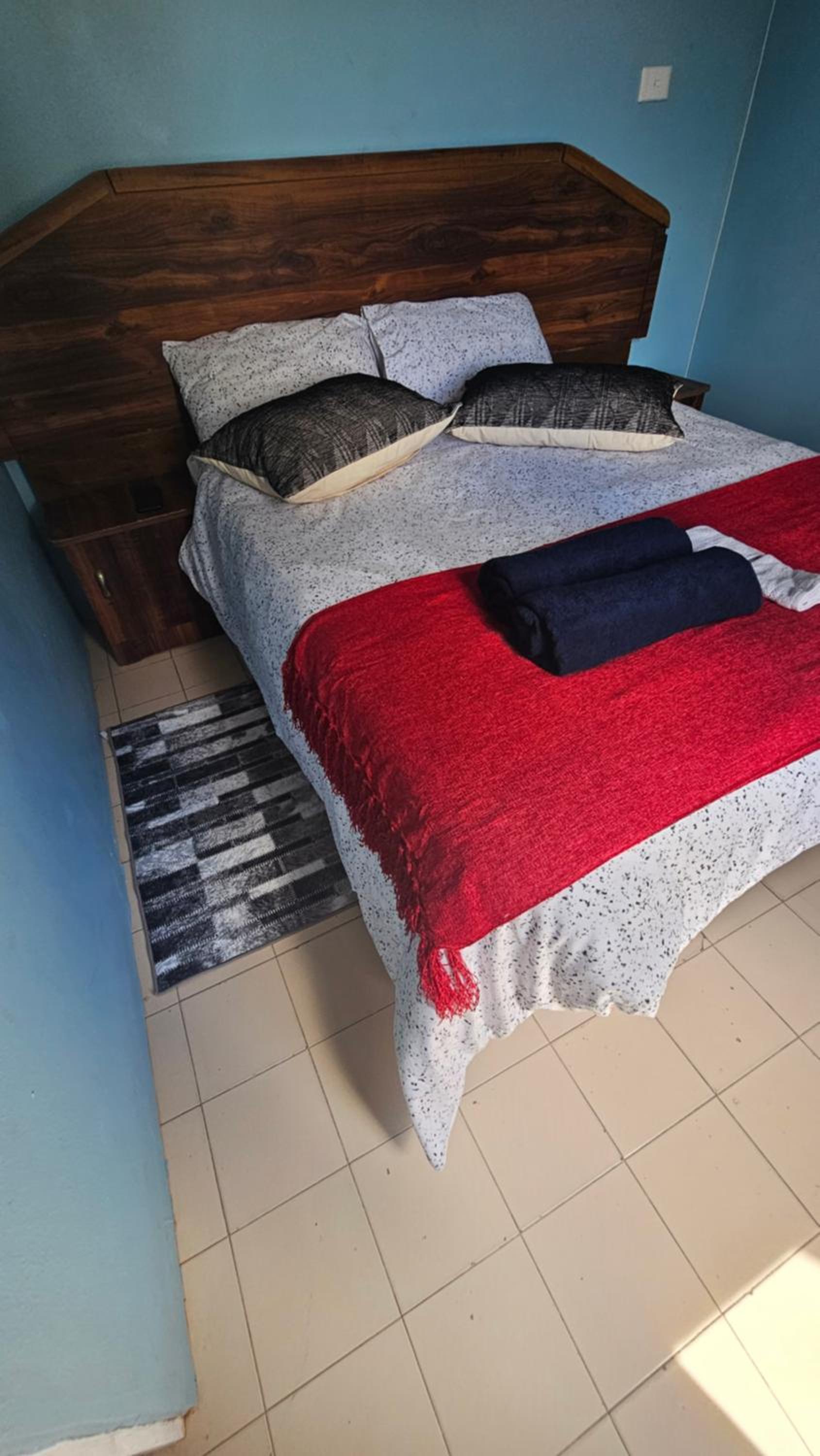 28 Villa Sering Shelly Beach view 3