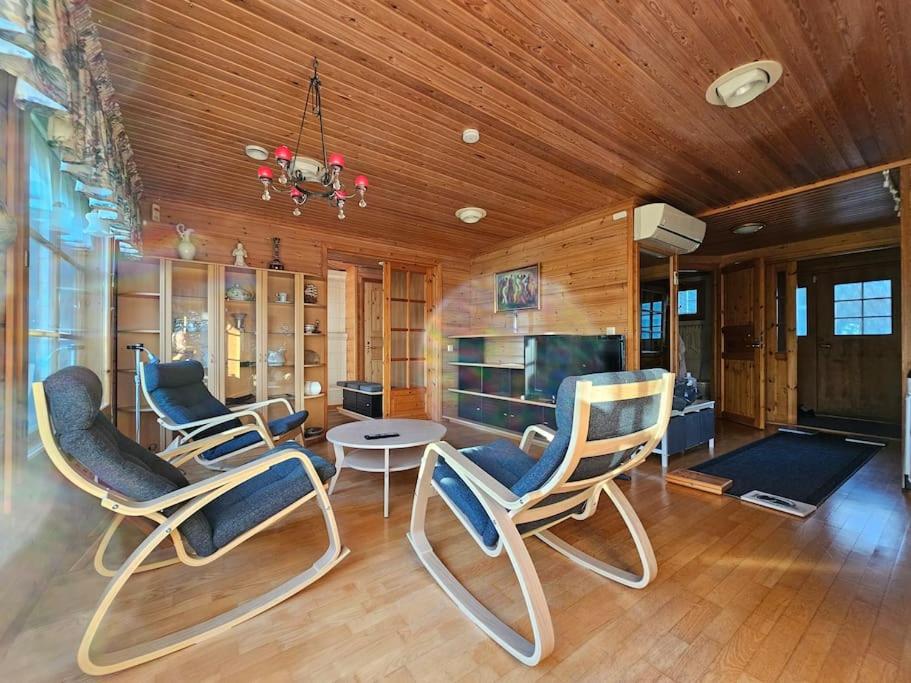 Spacious 3BR Riverside Villa with Private Sauna