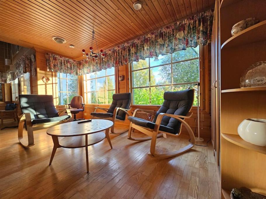 Spacious 3BR Riverside Villa with Private Sauna