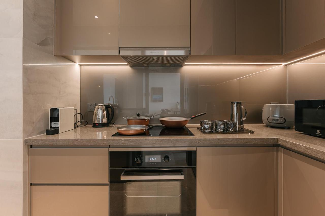 MarQ District 1 Elite Apartel by SSens