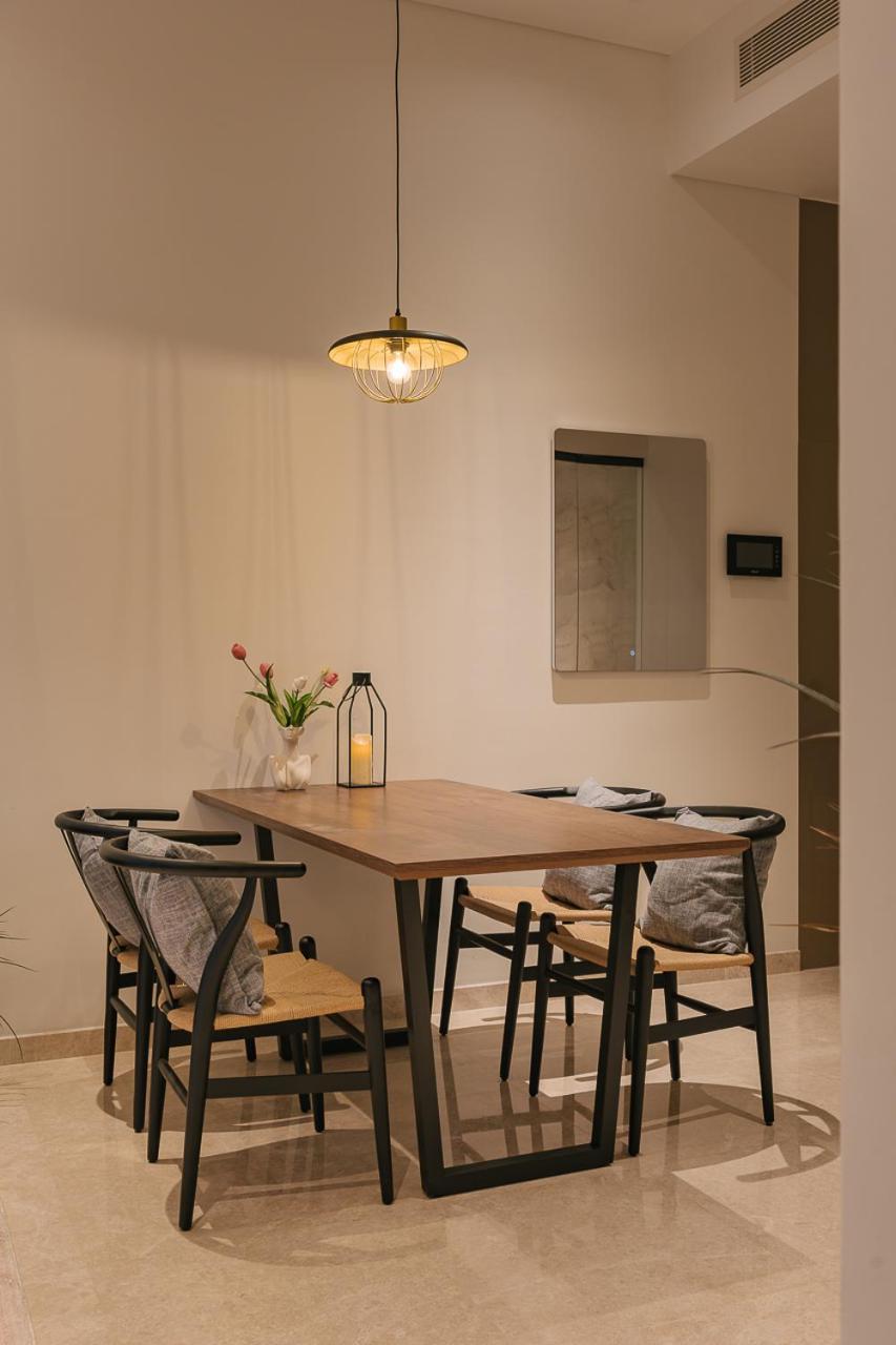 MarQ District 1 Elite Apartel by SSens