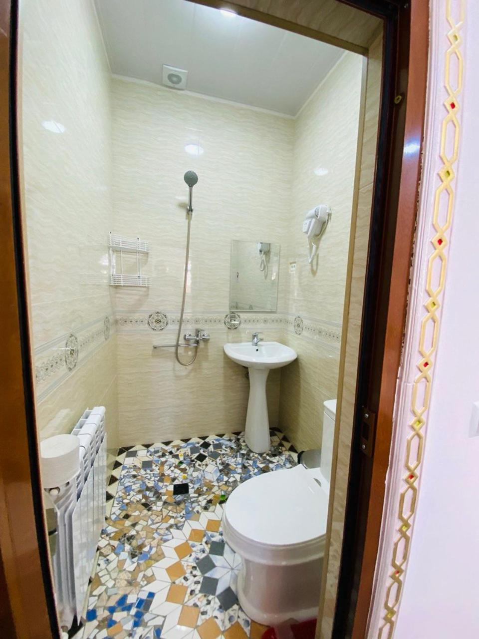 Hotel Shom