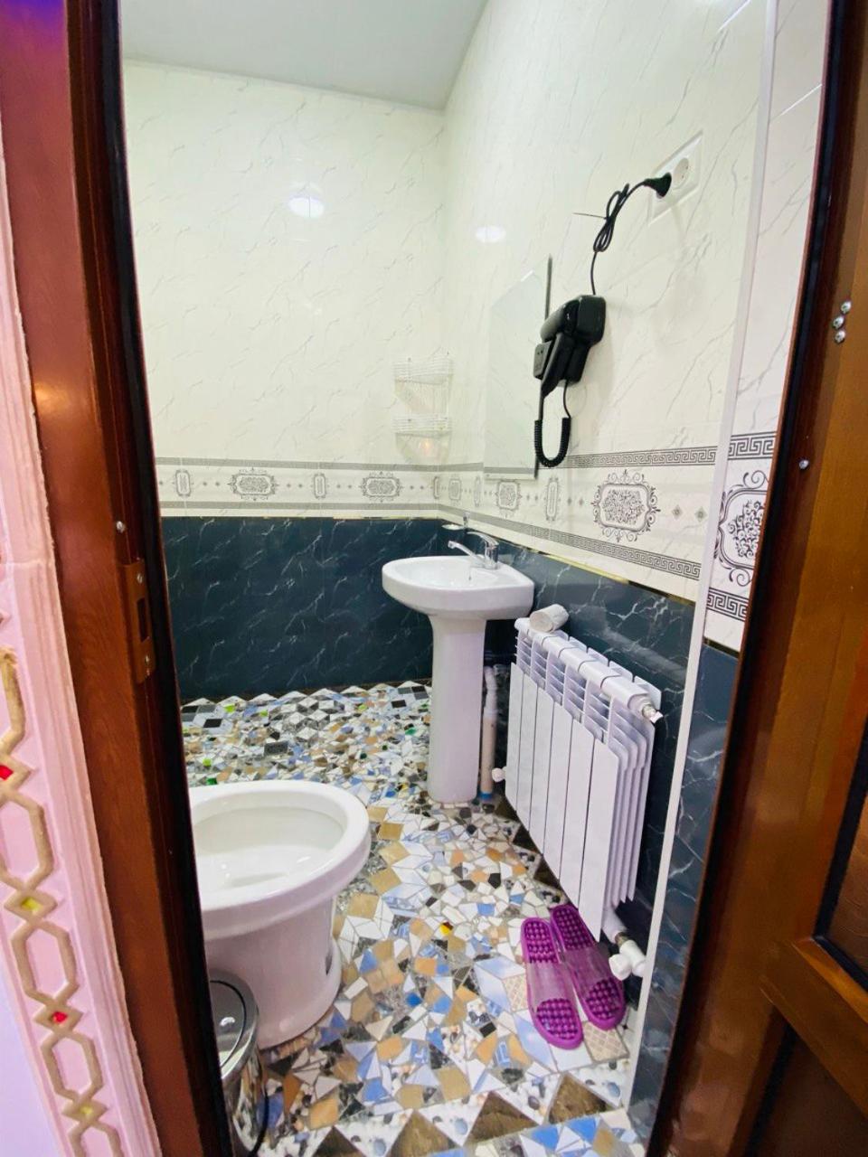 Hotel Shom