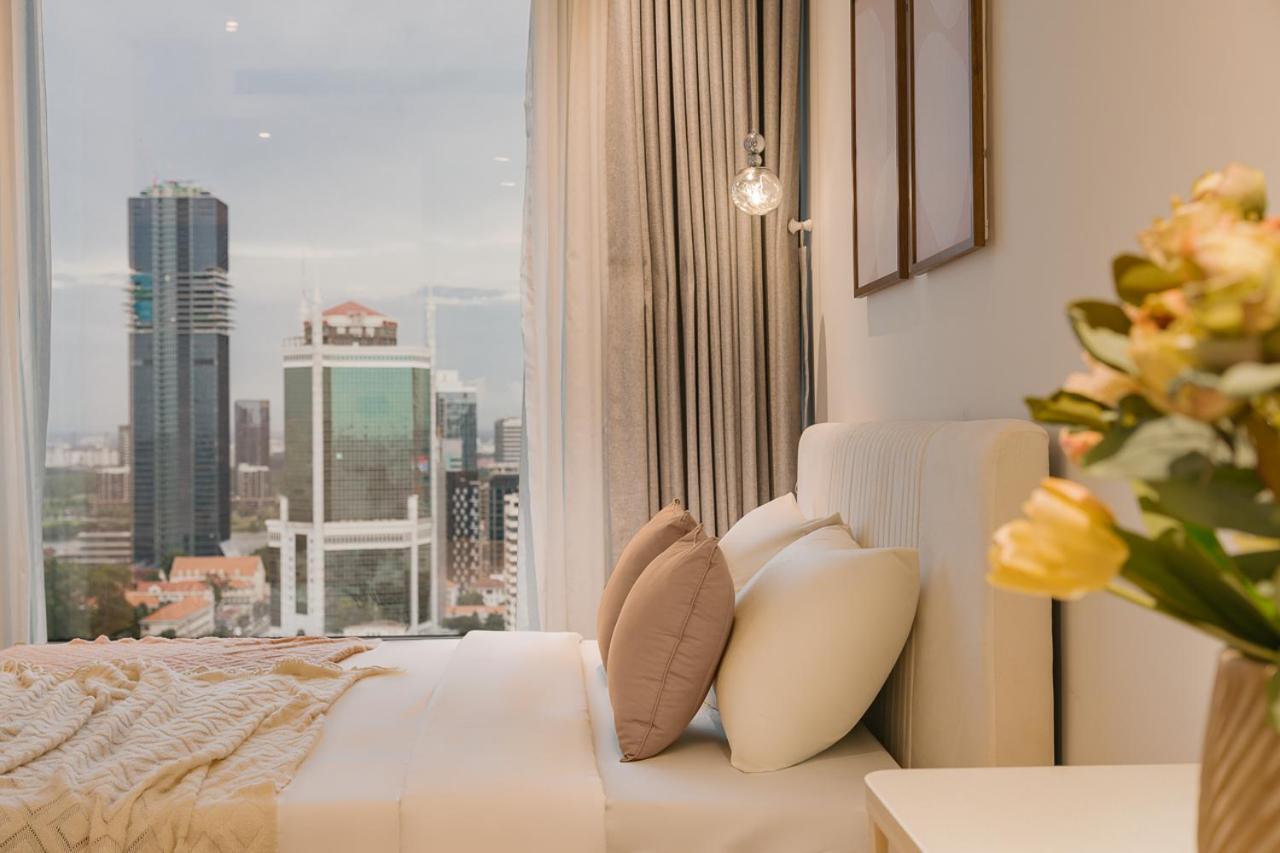 MarQ District 1 Elite Apartel by SSens