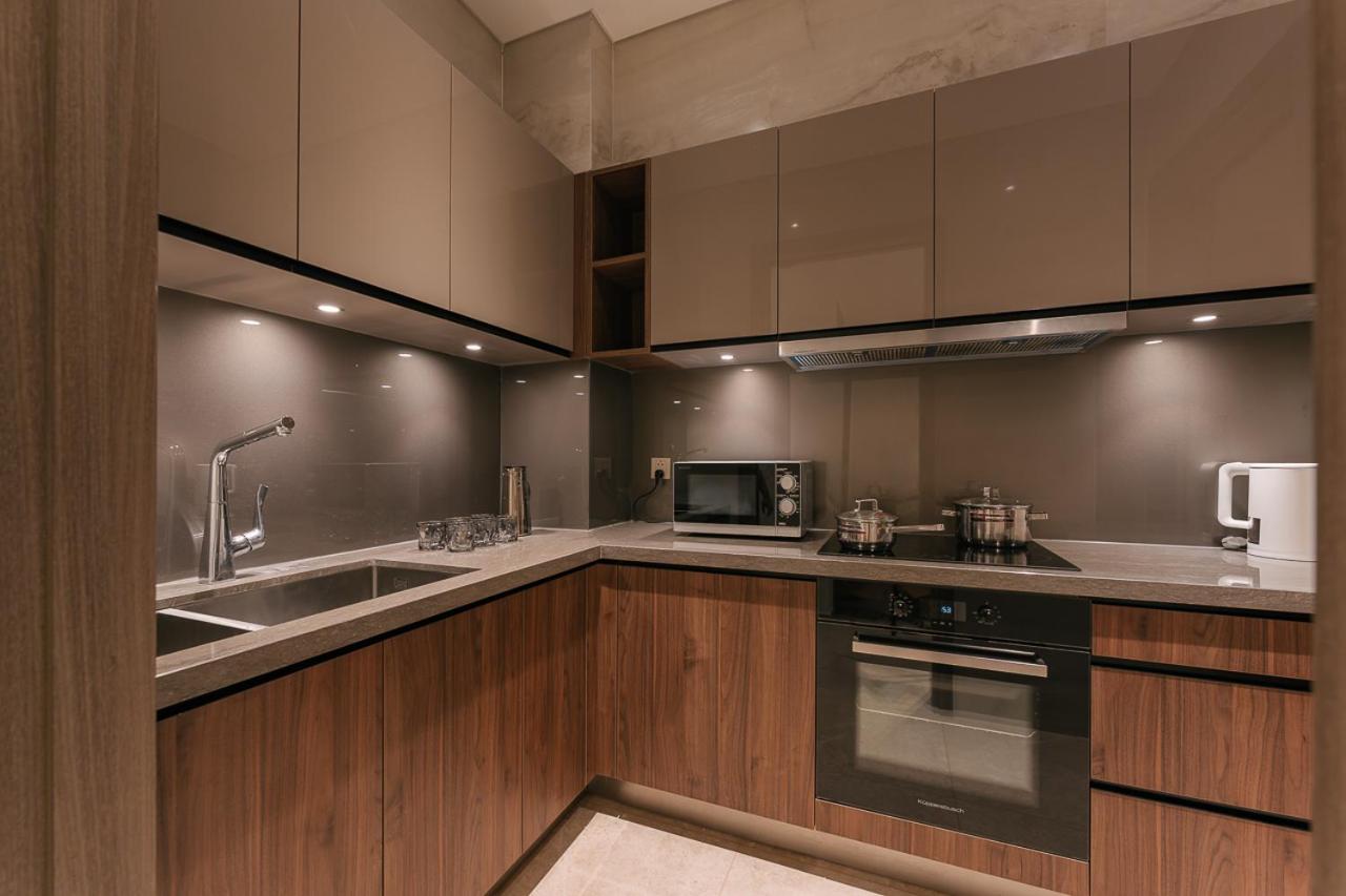 MarQ District 1 Elite Apartel by SSens