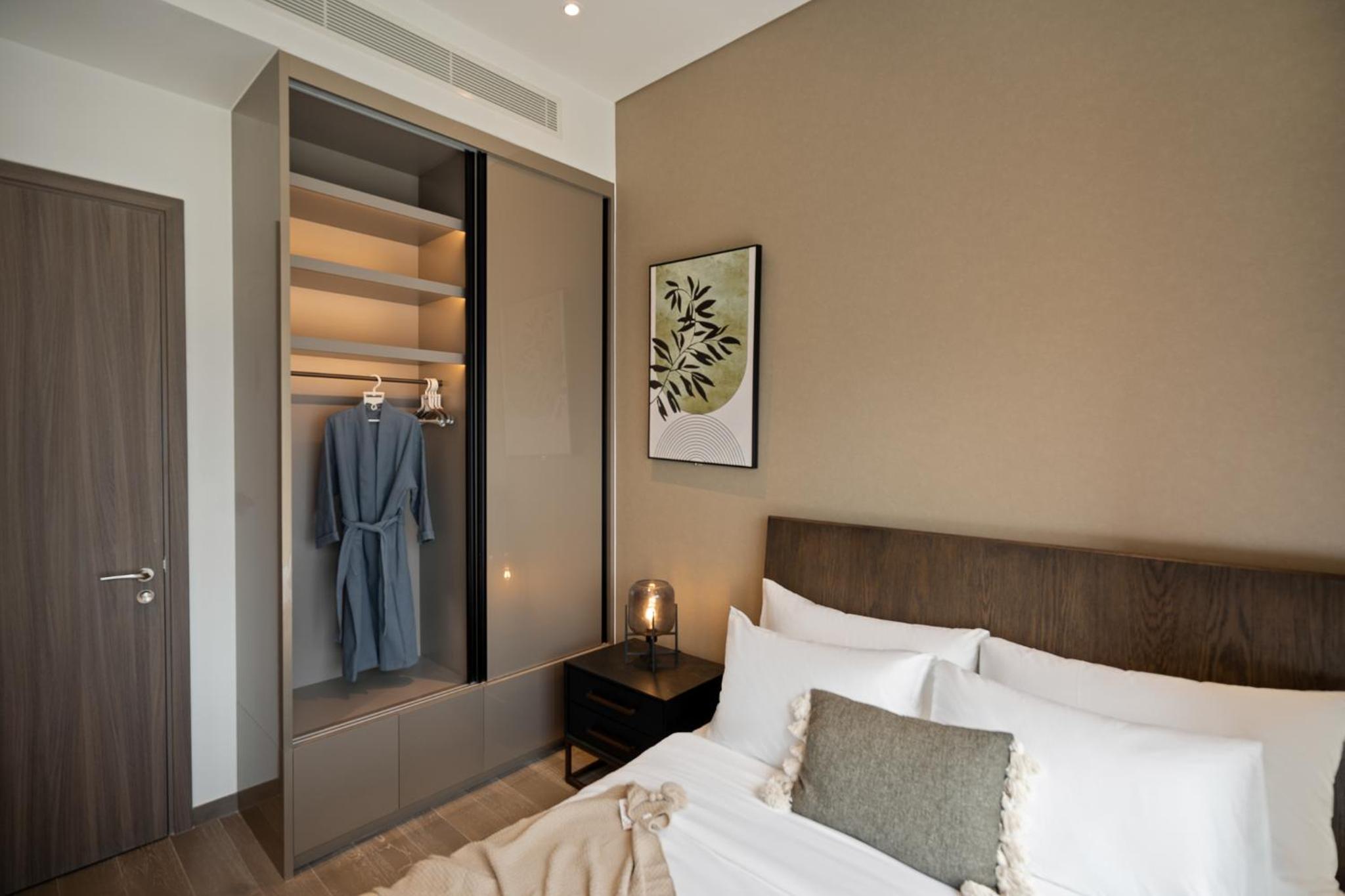 MarQ District 1 Elite Apartel by SSens