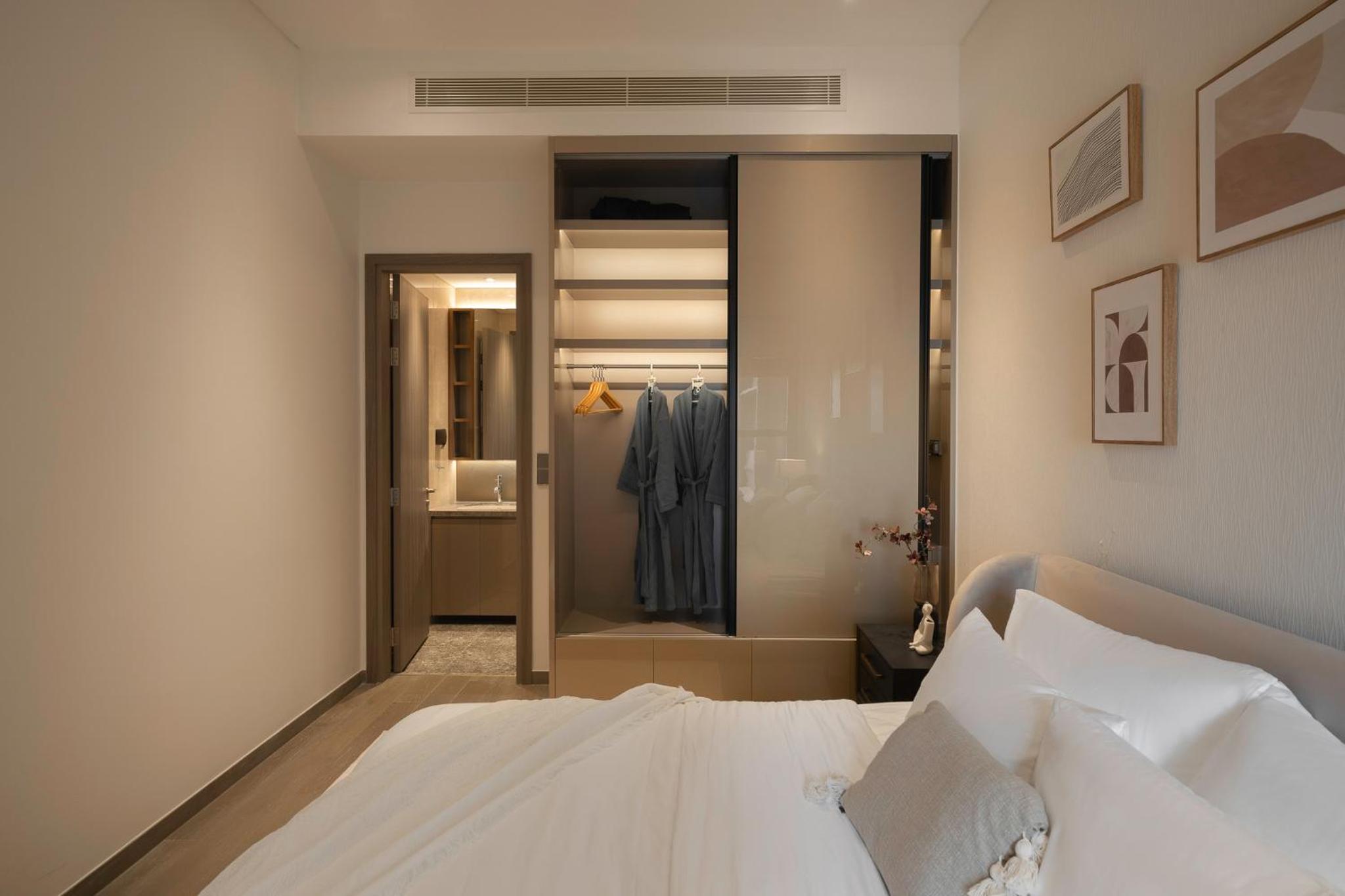 MarQ District 1 Elite Apartel by SSens