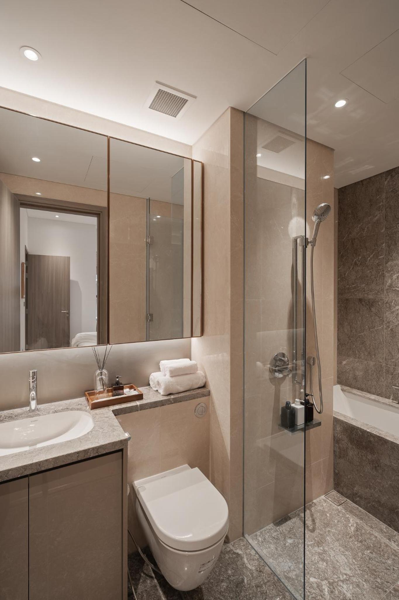 MarQ District 1 Elite Apartel by SSens