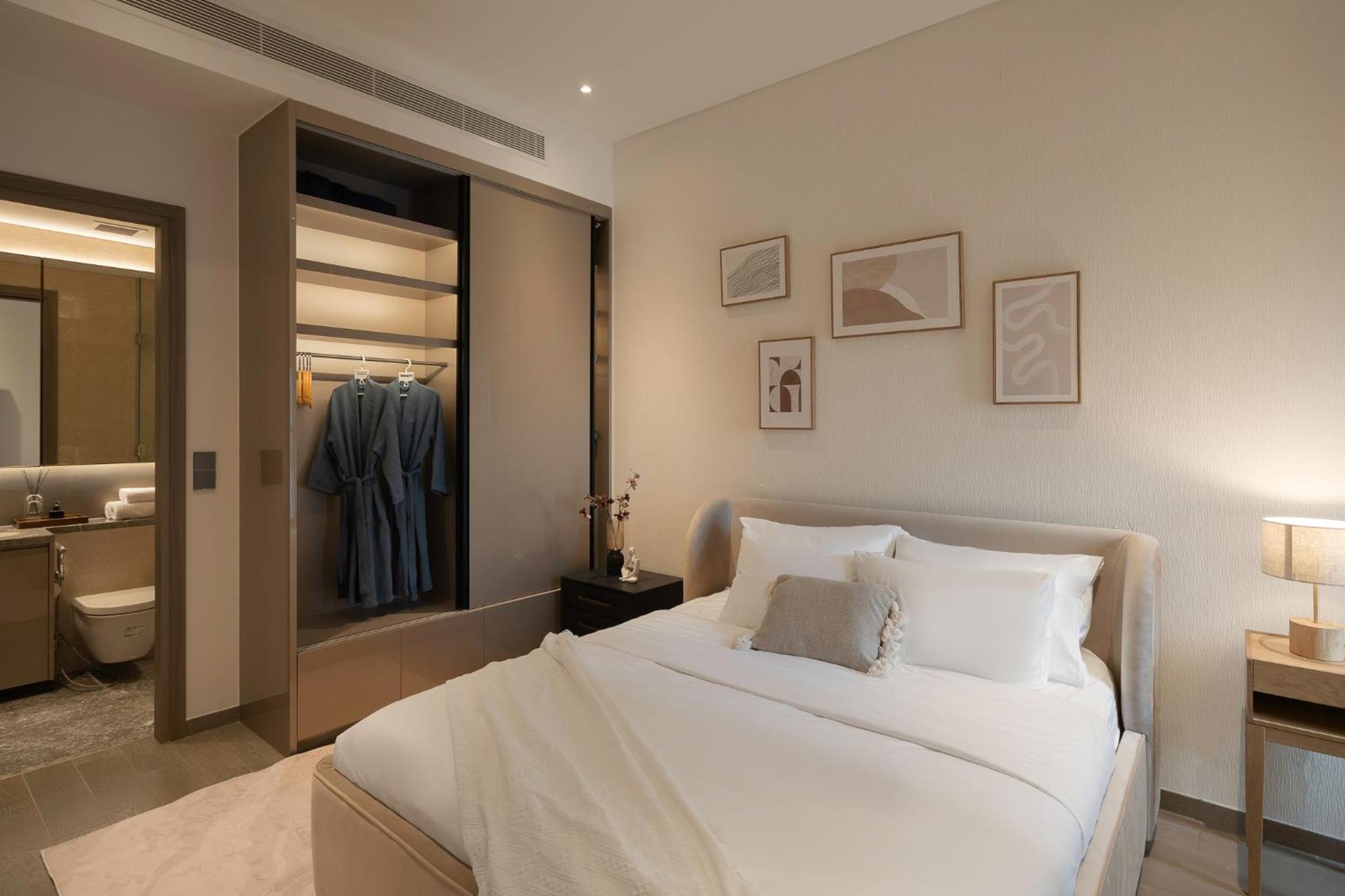 MarQ District 1 Elite Apartel by SSens